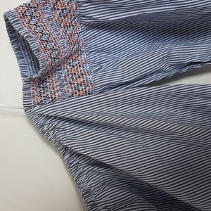 American Eagle shoulderless smocked crop top